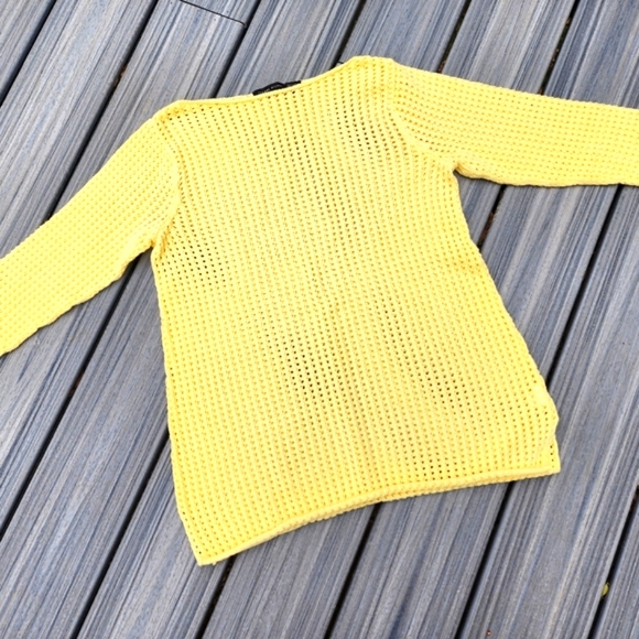 L Yellow Crotched loose knit sweater - Picture 10 of 12